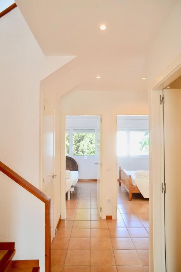 Beachfront Duplex With Terrace And Sea Views - Cadaqués Εξωτερικό φωτογραφία