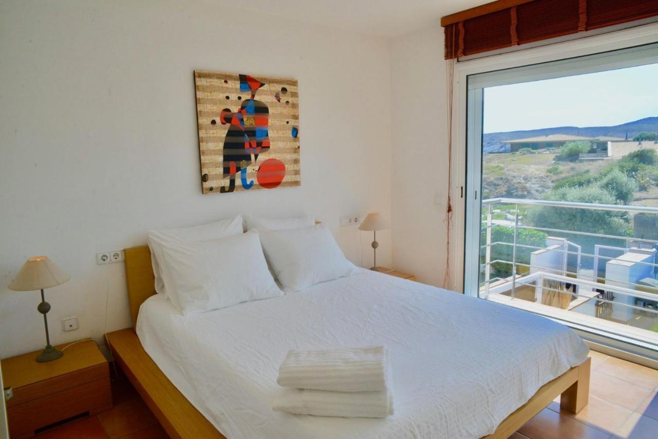 Beachfront Duplex With Terrace And Sea Views - Cadaqués Εξωτερικό φωτογραφία